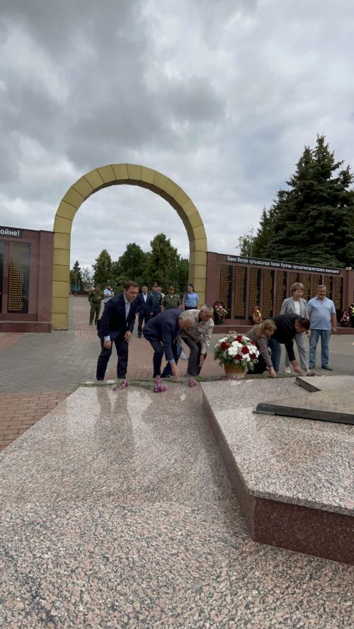 Лаишево склоняет головы в День памяти и скорби