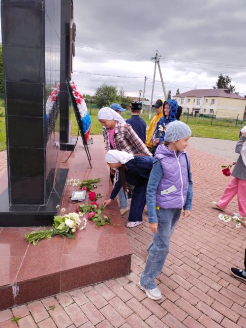 Святое место памяти: В Атабаево чествуют защитников Отечества
