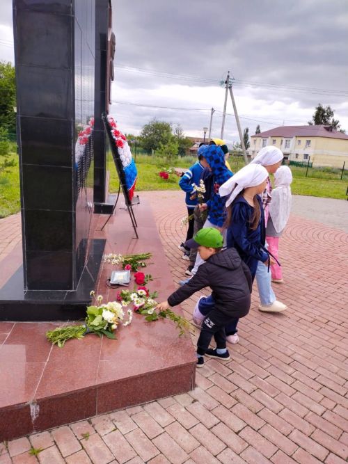 Святое место памяти: В Атабаево чествуют защитников Отечества