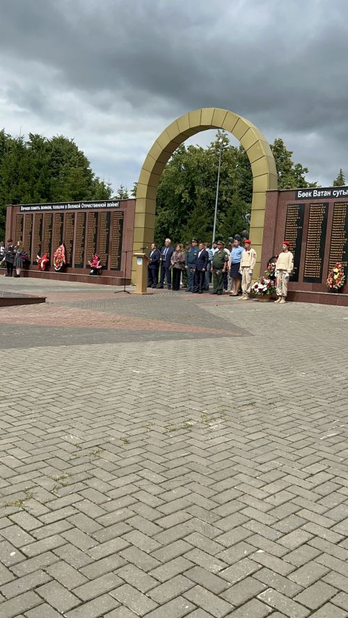 Лаишево склоняет головы в День памяти и скорби