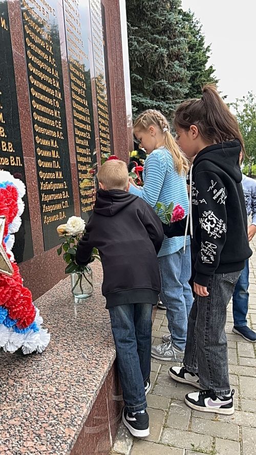 Лаишево склоняет головы в День памяти и скорби