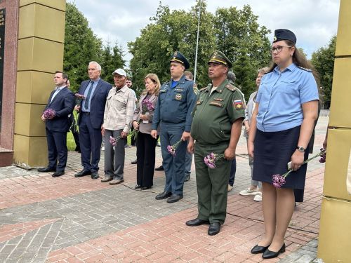 Лаишево склоняет головы в День памяти и скорби