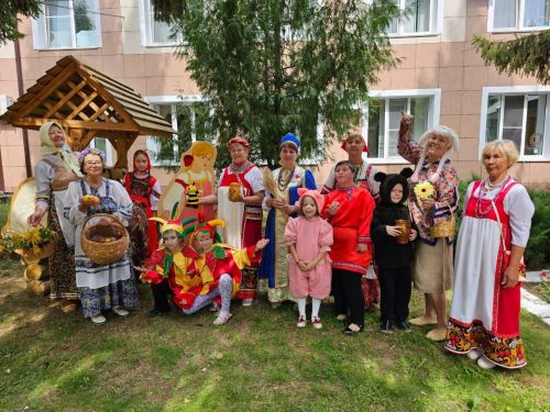 Новая жизнь на пенсии: музыка, стихи и дети