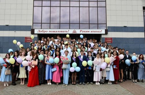 Выпускникам Лаишевского района вручили аттестаты