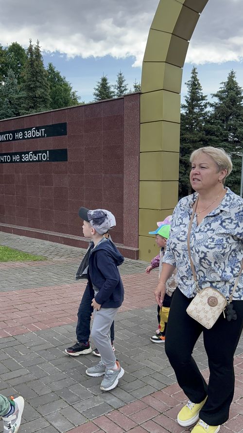 Дети из Лаишевского детсада почтили память героев в Парке Победы