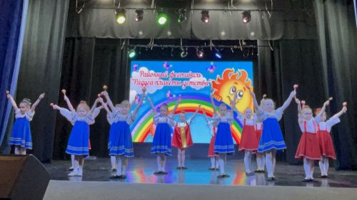 В Лаишево прошел фестиваль «Радуга планеты детства»