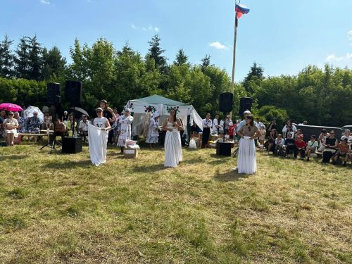 Илдус Зарипов Сабантуйның шатлыгын Пәрәү халкы белән уртаклашты