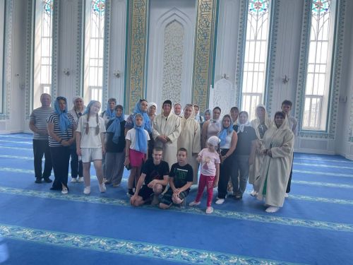 Экскурсанты счастливы побывать в Лаишеве