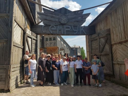 Экскурсанты счастливы побывать в Лаишеве