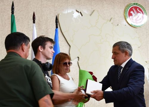 Государственные награды вручены семьям павших Героев СВО