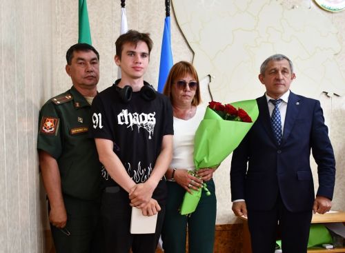 Государственные награды вручены семьям павших Героев СВО