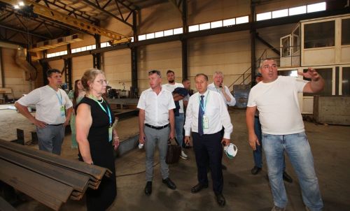 Участники форума «Агроволга» посетили заводы по производству мелиоративной техники в Лаишевском районе