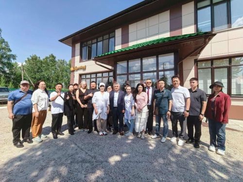 Китайские бизнесмены познакомились с предприятиями Лаишевского района