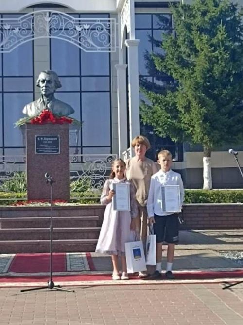Талантлы яшь әдәбиятчыларны бүләкләделәр