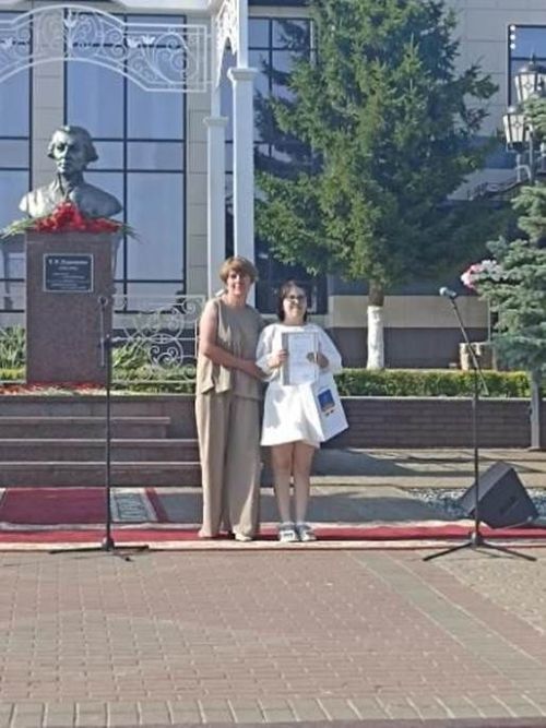 Талантлы яшь әдәбиятчыларны бүләкләделәр