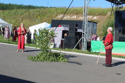 В селе Среднее Девятово Лаишеского района отметили праздник родника