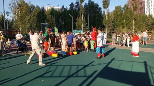 Первый праздник фестиваля «Күрше» — народные гуляния «Питрау» в Лаишевском районе