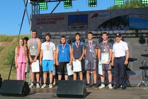 Урта Девятово авылында чишмә бәйрәмен билгеләп үттеләр