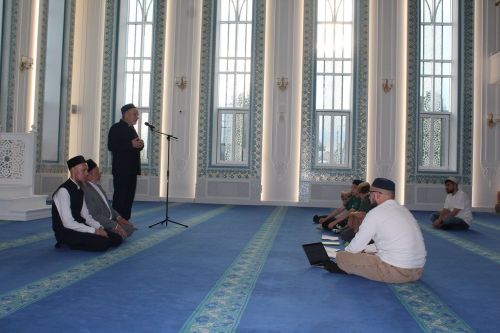 В Лаишеве наградили детей, которые посещали курсы в Соборной мечети «Зайнаб»
