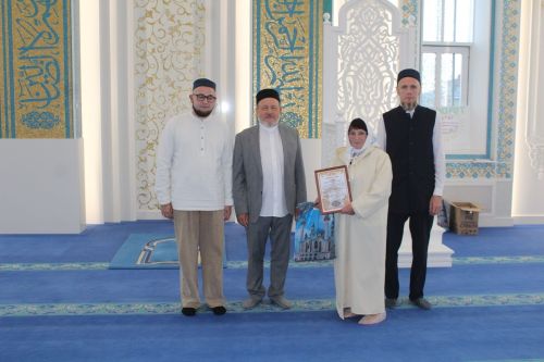 В Лаишеве наградили детей, которые посещали курсы в Соборной мечети «Зайнаб»
