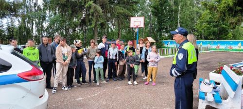 Дети с ограниченными возможностями узнали о работе ГАИ
