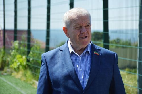 Депутат Госсовета РТ посетил детские лагеря Лаишевского района