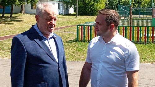 Депутат Госсовета РТ посетил детские лагеря Лаишевского района