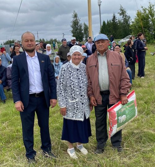 Лаеш районының Кече Елга авылы халкы авыл көнен билгеләп үтте