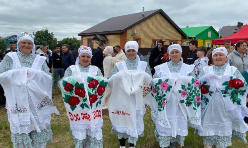 Лаеш районының Кече Елга авылы халкы авыл көнен билгеләп үтте
