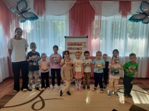 В Орловской сельской библиотеке прошла увлекательная игровая программа «Правила движения — достойны уважения!»