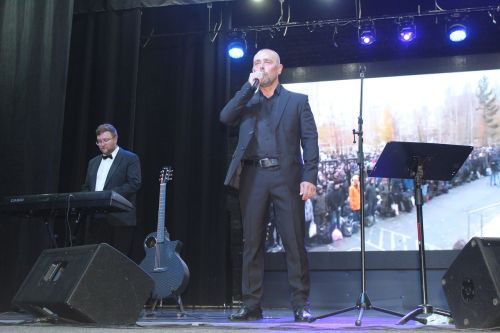 Игорь Горчаков подарил лаишевцам «Песни великой земли»