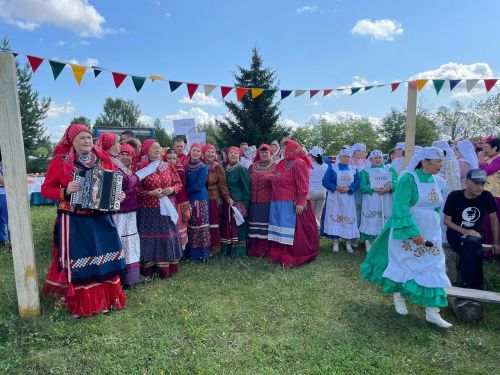 Ансамбль «Русская душа» из Лаишевского района выступил на «Празднике картофеля»