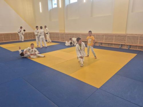 Нармонкада капиталь ремонттан соң спорт залы ачылды