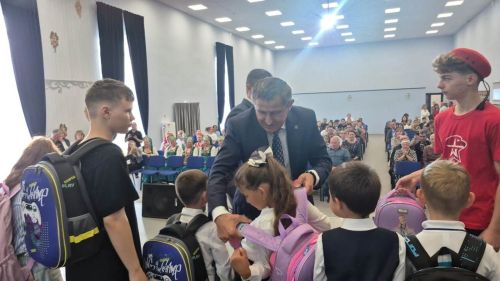 «Мәктәпкә җыенырга ярдәм ит» — хәйрия акциясе көчәя бара