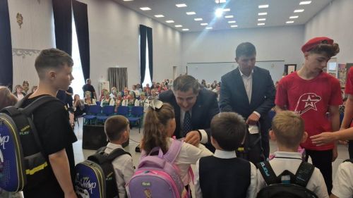 «Мәктәпкә җыенырга ярдәм ит» — хәйрия акциясе көчәя бара