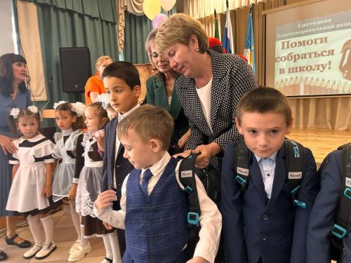 Акция «Помоги собраться в школу прошла в Лаишево