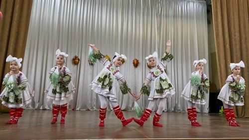 Мир знаний начинается с акции «Помоги собраться в школу»