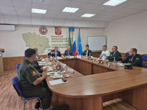 Глава района встретился с участниками Чемпионата профессионального мастерства Абилимпикс