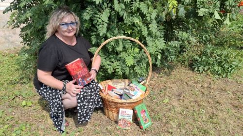 Акцию «Читают все!» на лаишевских улицах провели ко Всемирному дню книголюбов