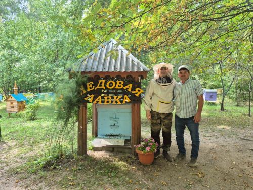 В августе так вкусно пахнет медом — едем к пчеловодам