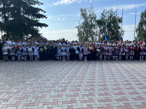 В Лаишевской школе №2 встретили День знаний