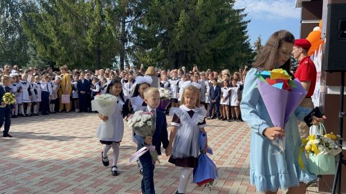 В Лаишевской школе №2 встретили День знаний