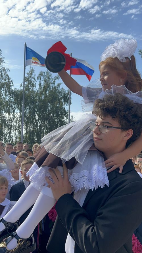 В Лаишевской школе №2 встретили День знаний
