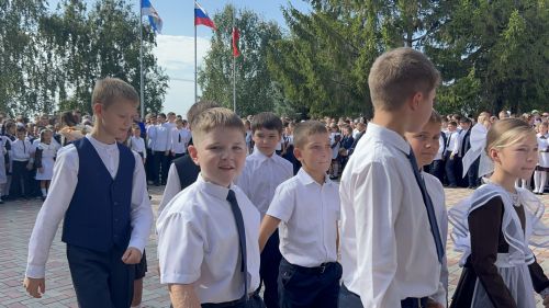 В Лаишевской школе №2 встретили День знаний