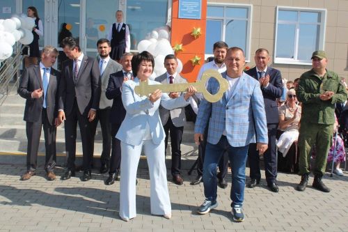 Лаеш районының Сокуры авылында Гавриил Державин исемендәге күп профильле лицей ачылды