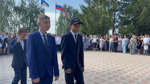 В Лаишевской школе №2 встретили День знаний