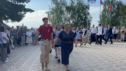 В Лаишевской школе №2 встретили День знаний