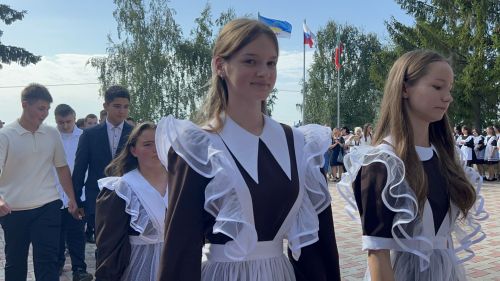 В Лаишевской школе №2 встретили День знаний