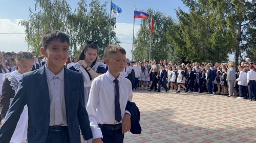 В Лаишевской школе №2 встретили День знаний