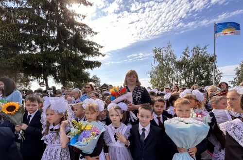 В Лаишевской школе №2 встретили День знаний